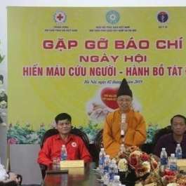Monastics and Lay Buddhists in Vietnam Register for Blood and Organ Donation