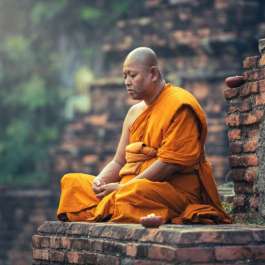From Mindfulness to <i>Right</i> Mindfulness: Pāli Buddhist Thought