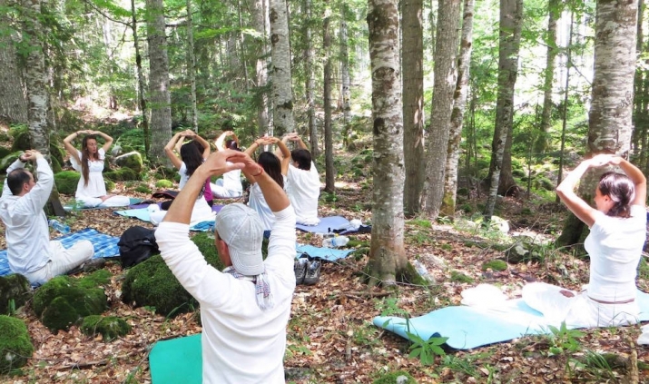 Lucy teaching yoga in the Rila Mountains of northwestern Bulgaria. Image courtesy of the author