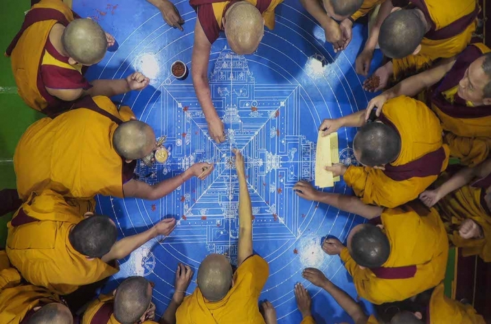 Creating the sand mandala. Photo by Paolo Regis