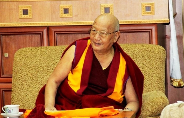 Geshe Tenzin Dugda in the library of the central temple of Kalmykia. From khurul.ru