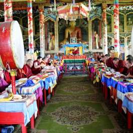 Russian Buddhists Hold Special Prayers for Protection from Coronavirus