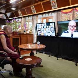 Dalai Lama Conducts First Dialogue with Western Police Officers to Discuss Compassionate Policing