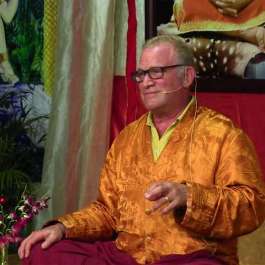 Popular American Buddhist Teacher Lama Surya Das Admits to Sexual Relationships with Students