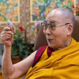 Dalai Lama Promotes the Compassion of Vegetarianism for World Animal Day