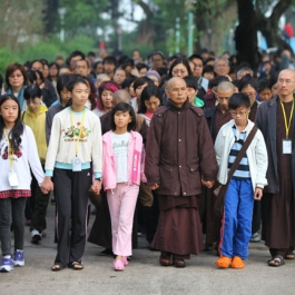 Mindfulness, Breathing, and Walking: Reflection after a Thich Nhat Hanh Retreat
