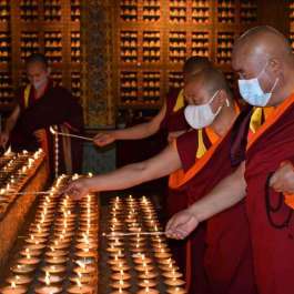 Buddhist Bhutan Offers Prayers, Oxygen for India Battling COVID-19 Crisis
