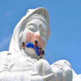 Giant Kannon Statue in Japan Gets a Facemask as a Prayer to Overcome COVID-19