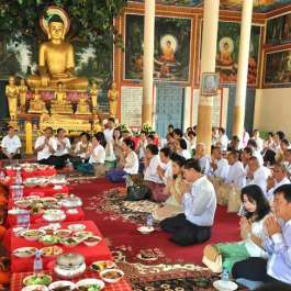 Buddhist Temples in Cambodia Open for Pchum Ben Festival amid Pandemic Caution