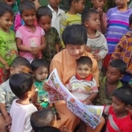 Lone Buddhist Reaches Out to Rohingya Children in Myanmar