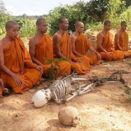 Meditation on the Morbid in Thailand Offers Insights into Impermanence