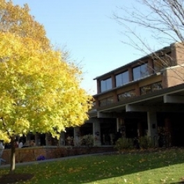 Skidmore College Receives Robert H. N. Ho Family Foundation Grant for Buddhist Professorship