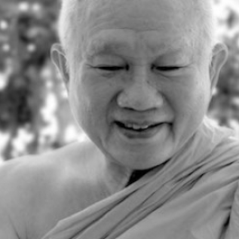 Ven. Prayudh Payutto Bestowed <i>Somdej</i> Rank in Thai Supreme Sangha Council