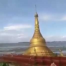 Buddhist Pagoda Collapses, Thousands Displaced by Rising Floodwaters in Myanmar