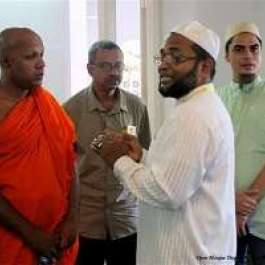 Sri Lanka’s Centre for Islamic Studies Hosts Open Mosque Day