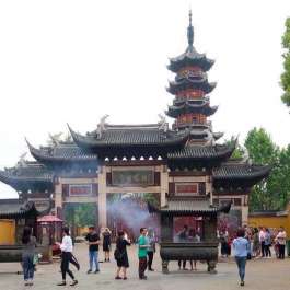 Shanghai Authorities Keen to Protect Traditional Culture of Famed Longhua Buddhist Temple