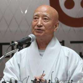 The Head of Korea’s Largest Buddhist Order Apologizes for Corruption Furor