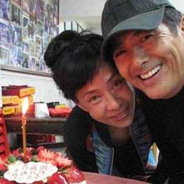 Buddhist Movie Star Chow Yun-fat Vows to Donate Fortune to Charity