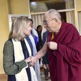 Dalai Lama Counsels Youth Leaders from Conflict Zones Against Action Founded in Anger