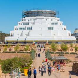 Great Stupa of Universal Compassion Brings the Dharma to the Australian Bush