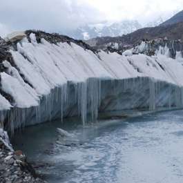 One-third of Himalayan Icecap Will Melt by the End of the Century, Study Warns