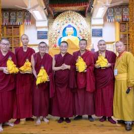 Dalai Lama Offers Buddha Statues to Buddhist Temples in Russia