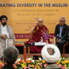 The Dalai Lama Sponsors Conference Celebrating Diversity in Islam
