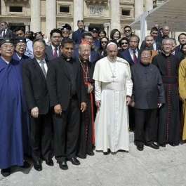 Pope Francis Meets Hong Kong’s Colloquium of Six Religious Leaders