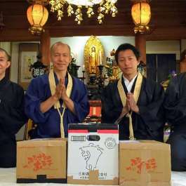 Japanese Buddhist Temples Share Devotional Offerings with Disadvantaged Families