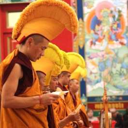 Kalmykia Marks the Sacred White Month with Buddhist Rituals and Exhibition