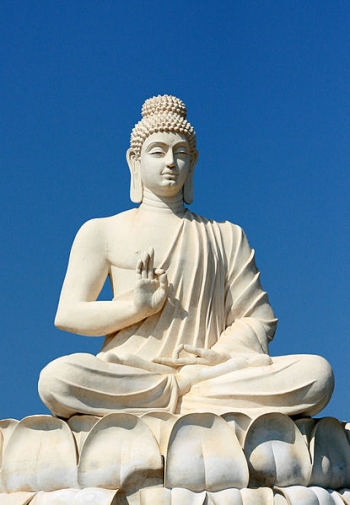 Buddha's statue located near Belum Caves, Andhra Pradesh, India. By Purshi.