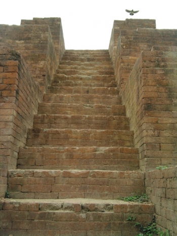 Stone steps leading up to Halud Vihara. From Flickr
