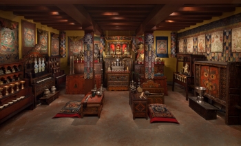 A special, consecrated ambience in a museum. From the Rubin Museum of Art.