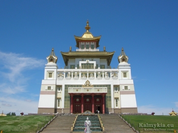 Kalmykia Republic's Golden Abode of Buddha Shakyamuni. From the Kalmykia government website.