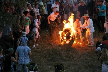 At the height of the summer solstice, Ukrainians celebrate the basic elements of water and fire and their life giving power through the river and the bonfire. From wnu-ukraine.com.