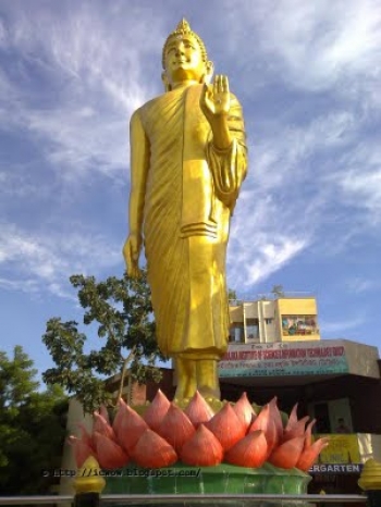 Standing Buddha, Dharmarajik Temple. Photo: httpicwow.blogspot.hk