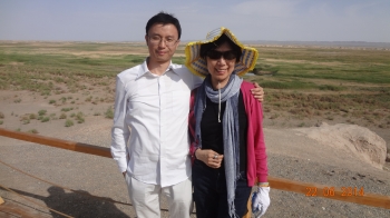 Mrs. Mei-yin Lee, Special Researcher of Dunhuang Academy, with Raymond Lam, BDI Senior Correspondent. From Buddhistdoor International.