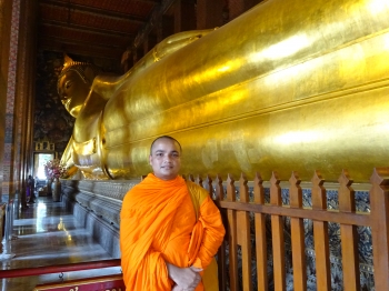 Reclining Buddha at Wat Pho. From BD Dipananda.