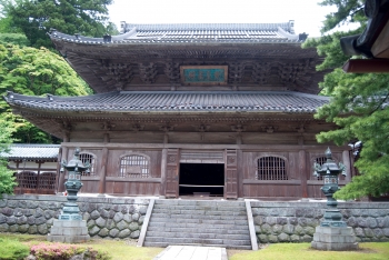 Buddha hall at Eihei-ji. From Kstigarbha (sic), Wikimedia Commons.
