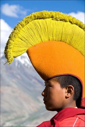 Yellow hat of the Gelugpa tradition. From Anne, flickr.com