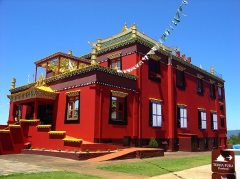 Khadro Ling temple. From guascatur.com