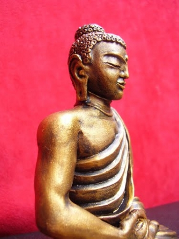 Amitabha Buddha. From ormemagiche.com