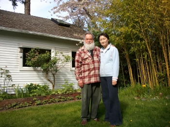 Red Pine outside his home in Port Townsend, two hours from Seattle, with his Taiwanese wife Ku Lien-chang.