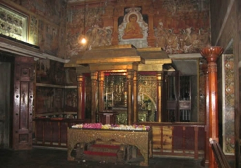 Kelaniya Raja Mah? Vih?ra Temple, from www.mysrilankaholidays.com.