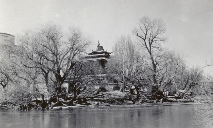 The Lukhang, c. 1936. Photo by Frederick Spencer Chapman. From theguardian.com