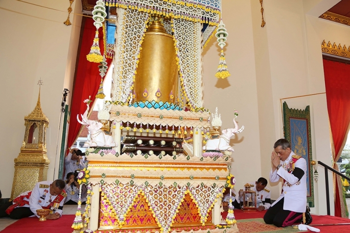 Crown Prince Maha Vajiralongkorn officiated over the cremation ceremony at Wat Bowon Niwet Vihara. From bangkokpost.com