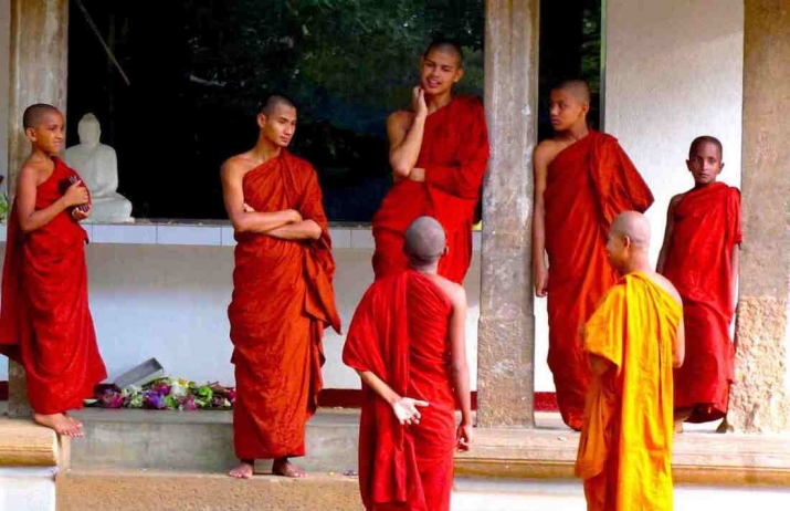 Sri Lankan Buddhist monks. From wordpress.com