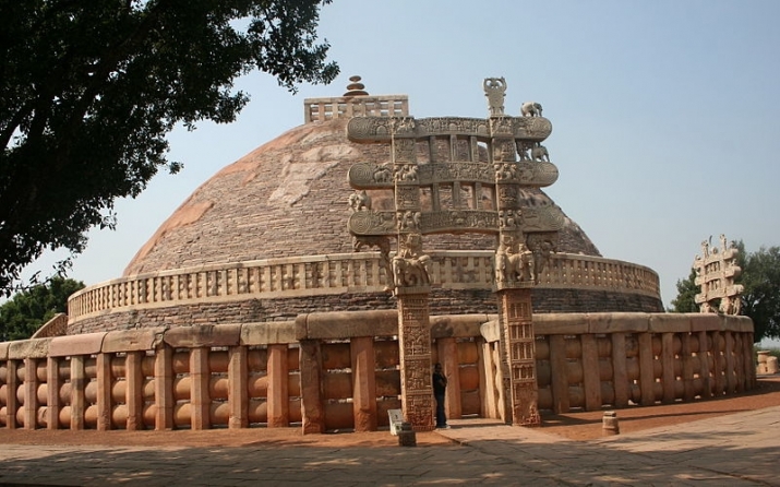 The Great Stupa at Sanchi, India. 3rd century BCE–1st century CE. Photo by Nagarjun. From wikimedia.org