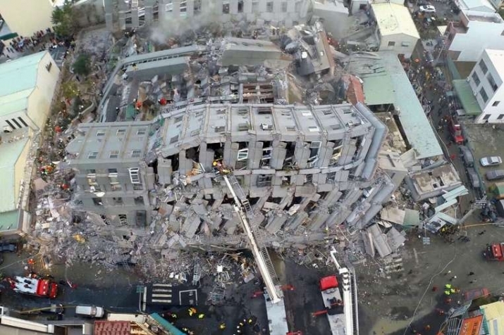 An aerial shot of Wei-Guan Golden Dragon apartment complex, where most of the casualties in the quake were found. From straitstimes.com