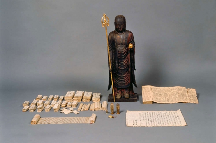 Statue of the bodhisattva Jizo by Koen, 1249. From nybook.com